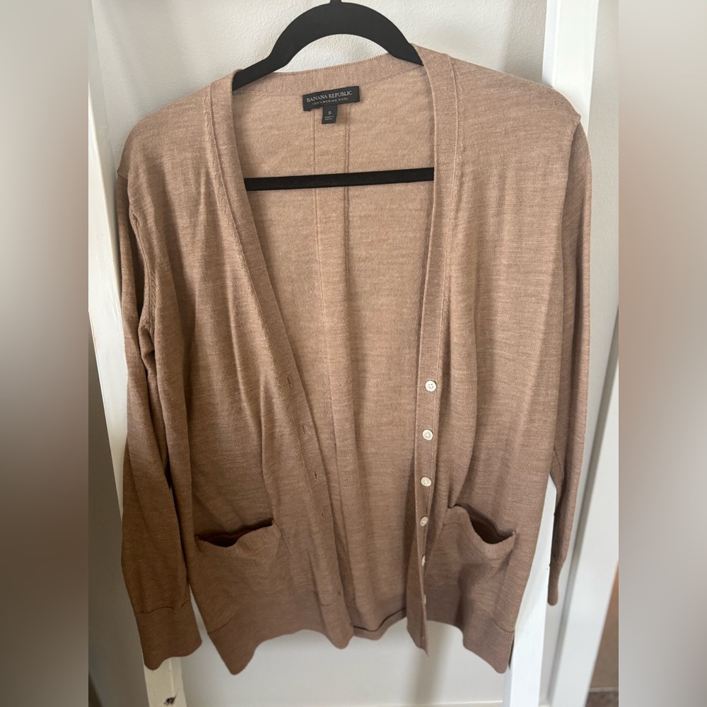Banana Republic Merino Wool cardigan Sweater